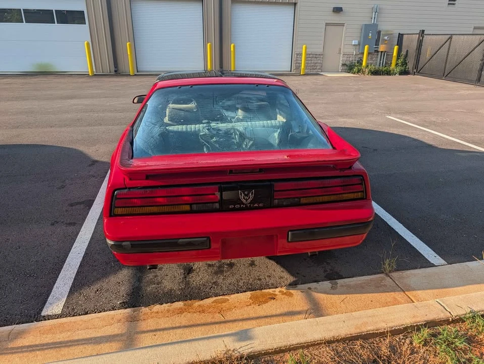 1989 Pontiac Firebird Formula 3rd Gen - Image 6 of 20