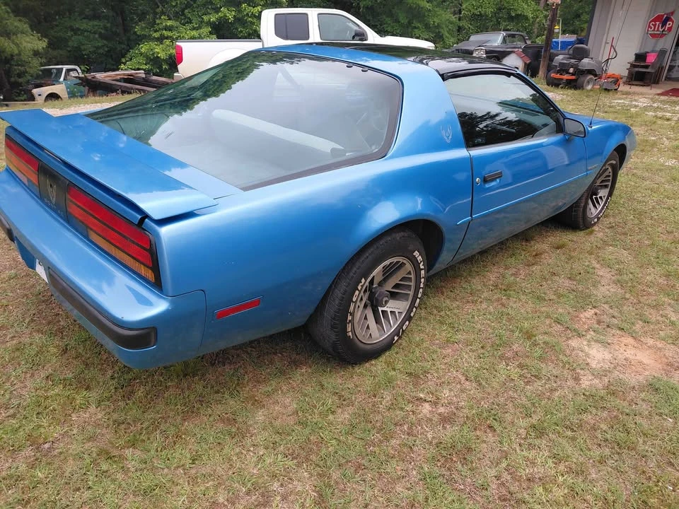 1989 Pontiac Firebird Formula 3rd Gen - Image 4 of 8