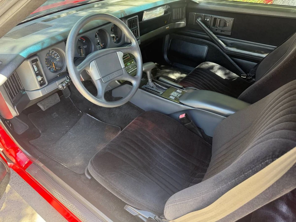 1989 Pontiac Firebird Formula 3rd Gen - Image 10 of 11