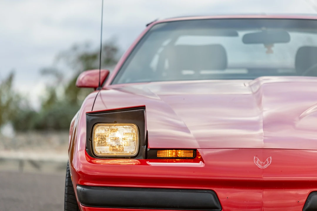 1989 Pontiac Firebird 3rd Gen - Image 22 of 31