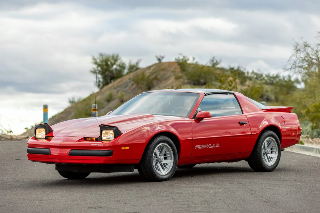 1989 Pontiac Firebird 3rd Gen - Image 2 of 31