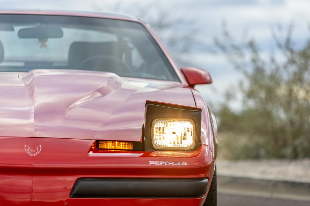 1989 Pontiac Firebird 3rd Gen - Image 23 of 31