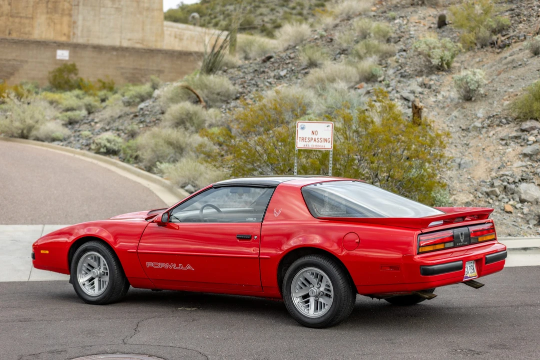 1989 Pontiac Firebird 3rd Gen - Image 4 of 31