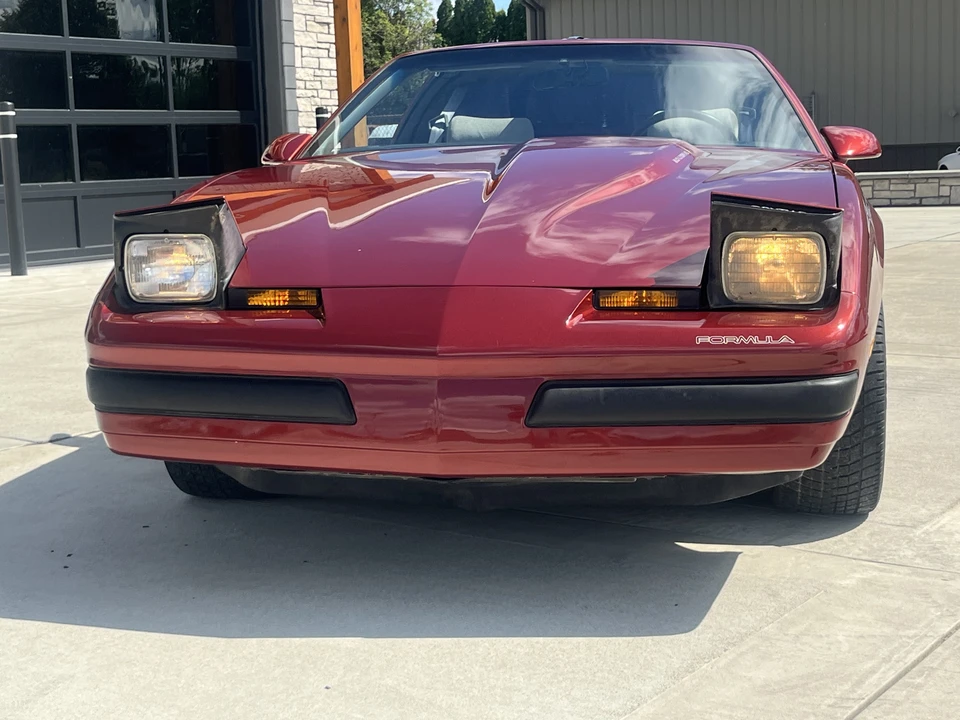 1989 Pontiac Firebird Formula 3rd Gen - Image 14 of 31