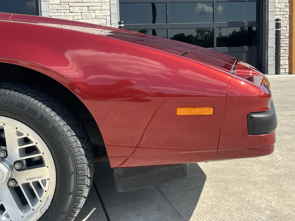 1989 Pontiac Firebird Formula 3rd Gen - Image 22 of 31