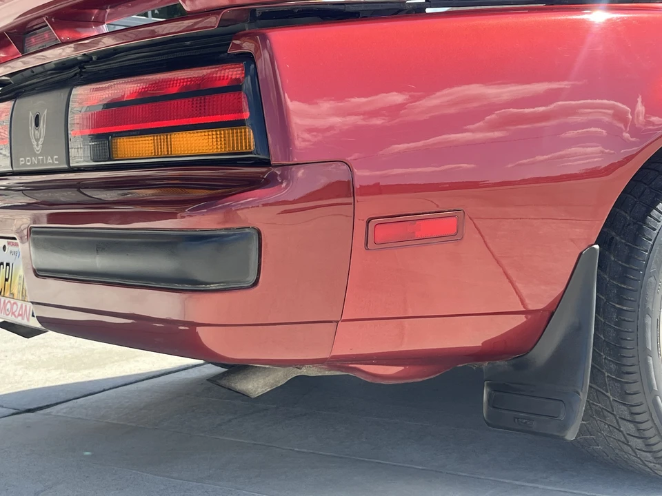1989 Pontiac Firebird Formula 3rd Gen - Image 28 of 31