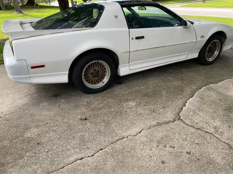 1989 Pontiac Firebird Trans Am 3rd Gen - Image 6 of 7