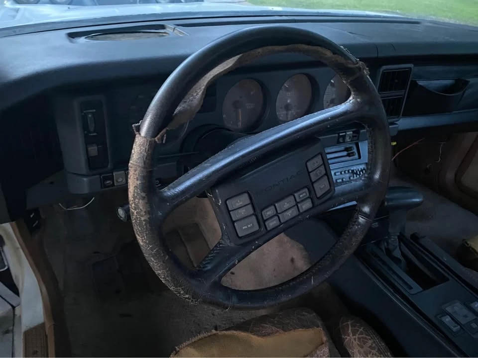 1989 Pontiac Firebird Trans Am 3rd Gen - Image 2 of 7