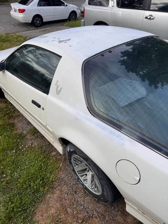 1989 Pontiac Firebird 3rd Gen - Image 9 of 14