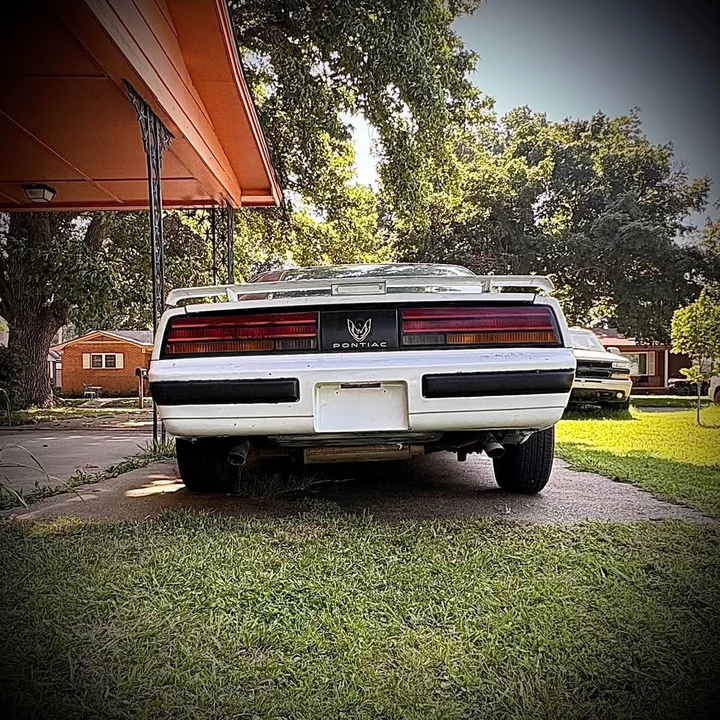 1989 Pontiac Firebird 3rd Gen - Image 4 of 6