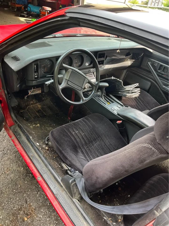 1989 Pontiac Firebird 3rd Gen - Image 6 of 14