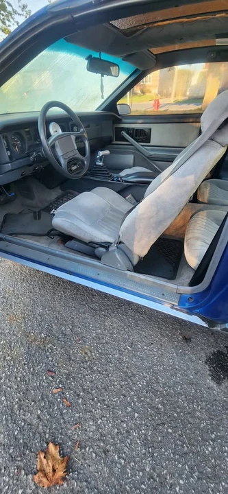 1989 Pontiac Firebird 3rd Gen - Image 5 of 10