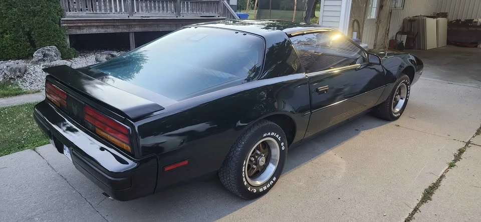 1989 Pontiac Firebird 3rd Gen - Image 3 of 6