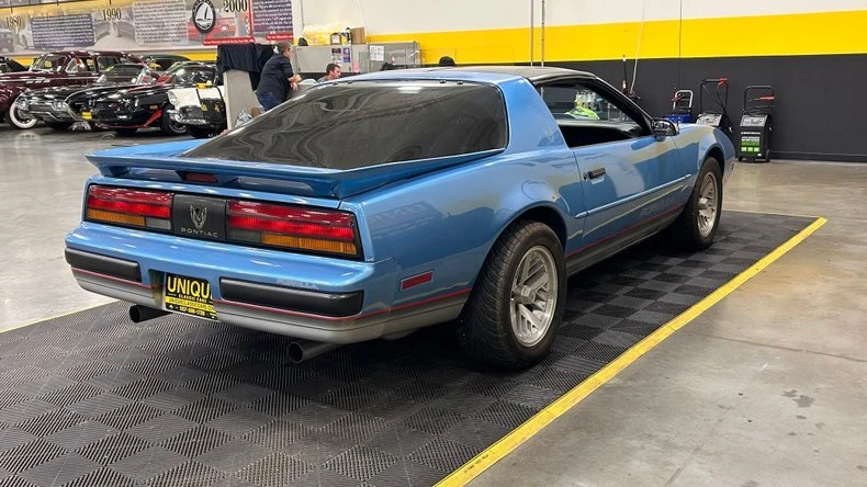 1989 Pontiac Firebird 3rd Gen - Image 3 of 9