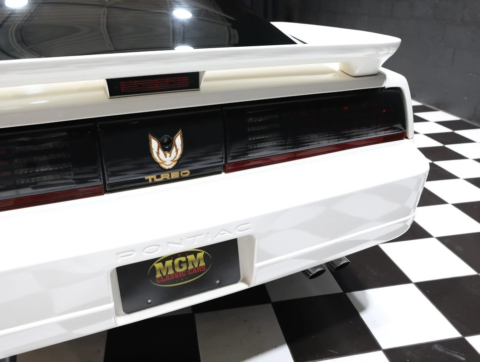 1989 Pontiac Firebird Trans Am 3rd Gen - Image 30 of 31