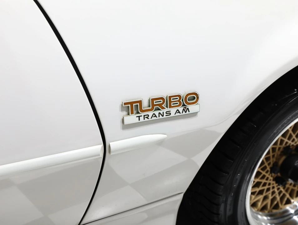 1989 Pontiac Firebird Trans Am 3rd Gen - Image 22 of 31