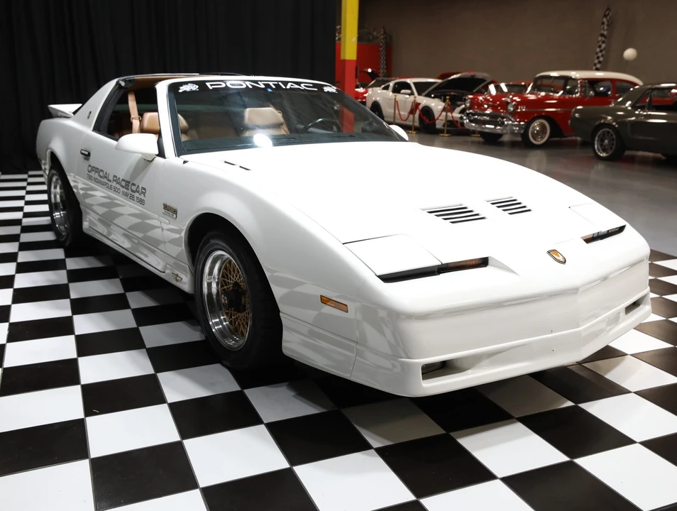 1989 Pontiac Firebird Trans Am 3rd Gen - Image 19 of 31
