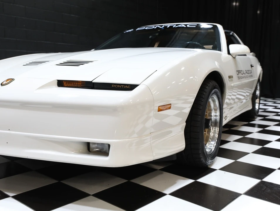 1989 Pontiac Firebird Trans Am 3rd Gen - Image 13 of 31