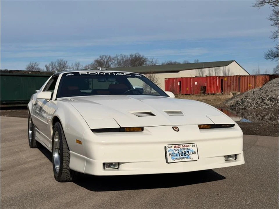 1989 Pontiac Firebird Trans Am 3rd Gen - Image 10 of 31