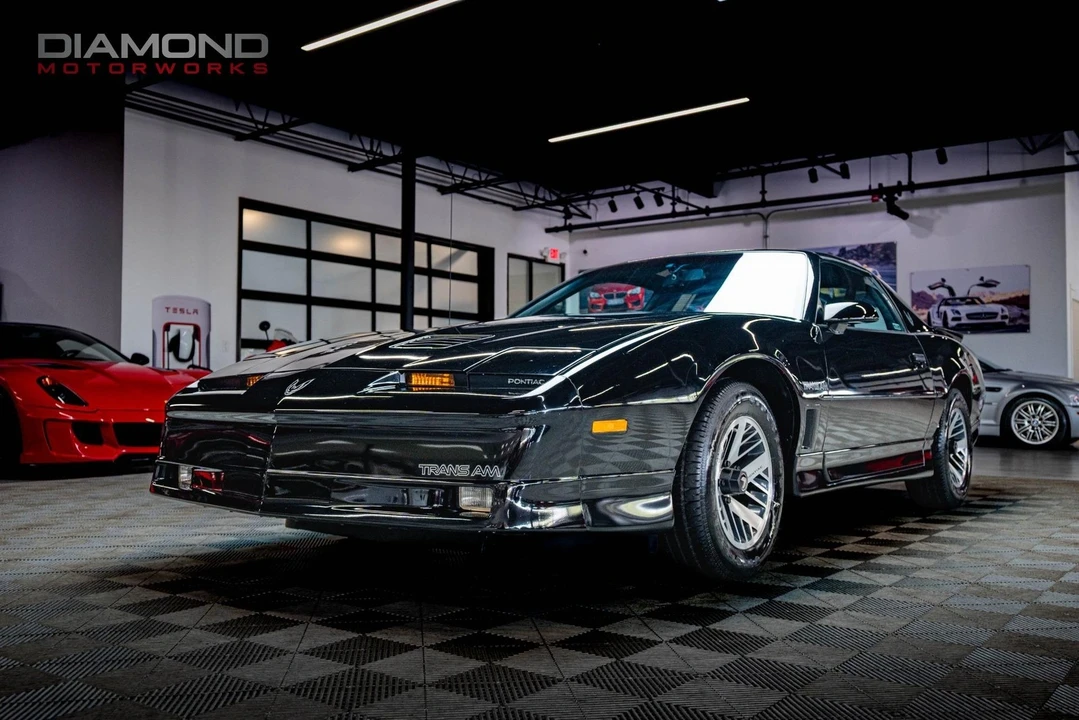 1989 Pontiac Firebird Trans Am 3rd Gen - Image 10 of 12