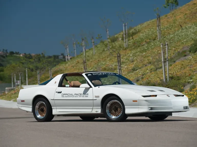 1989 Pontiac Firebird Trans Am 3rd Gen - Image 2 of 16