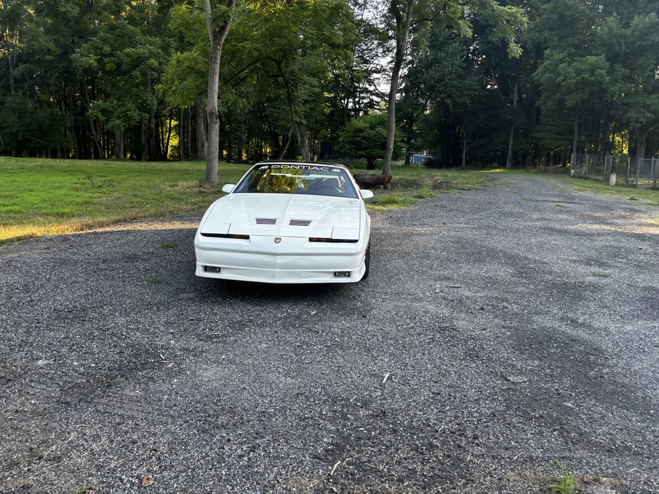 1989 Pontiac Firebird Trans Am 3rd Gen - Image 13 of 31