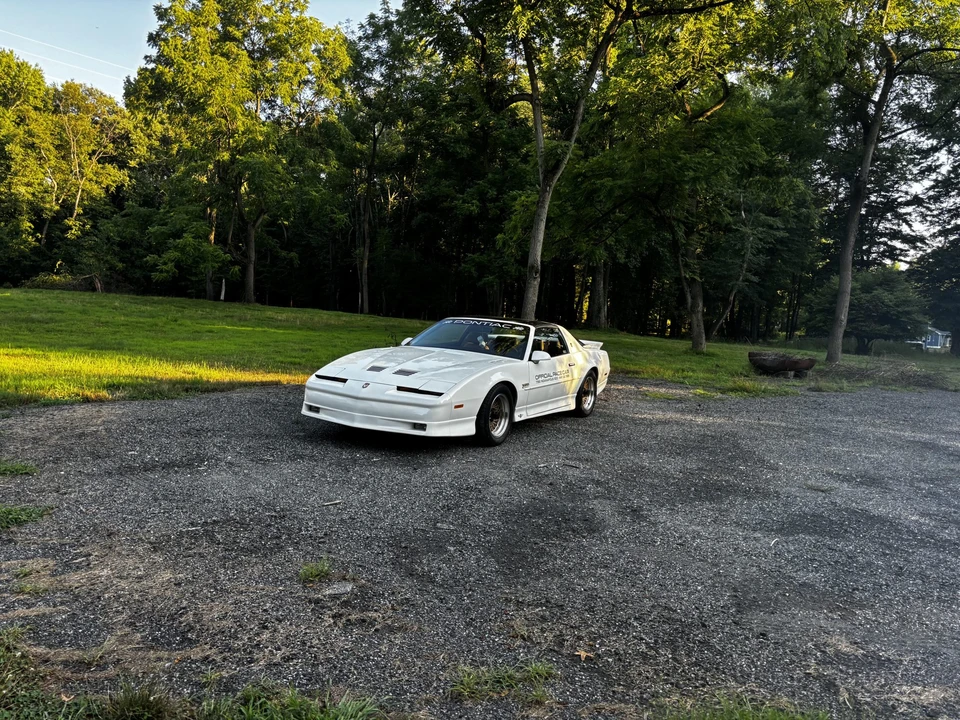 1989 Pontiac Firebird Trans Am 3rd Gen - Image 16 of 31