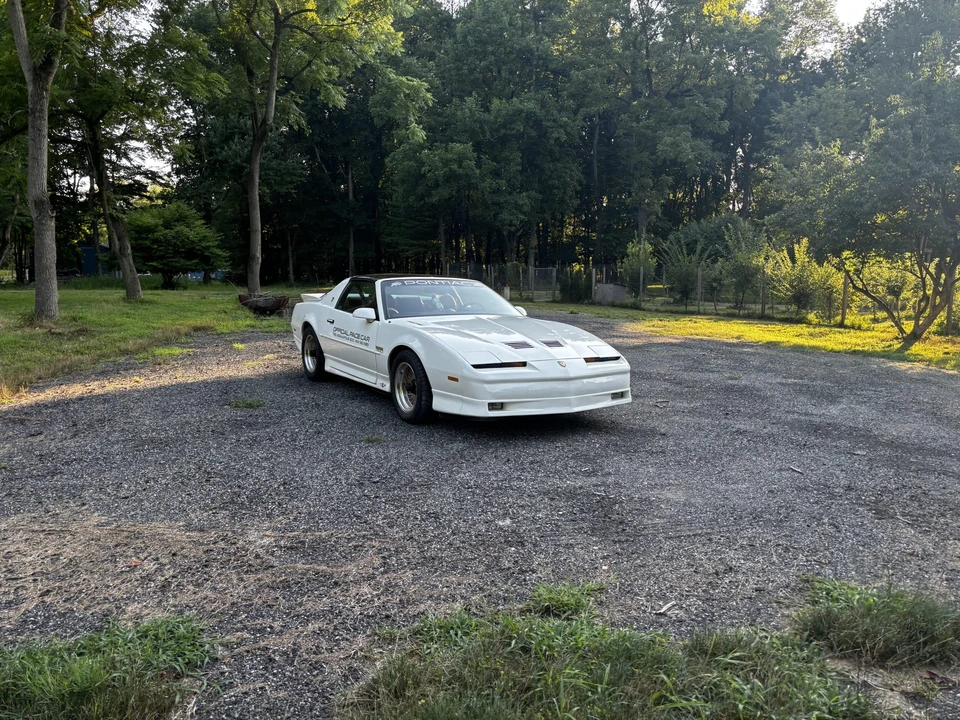 1989 Pontiac Firebird Trans Am 3rd Gen - Image 5 of 31