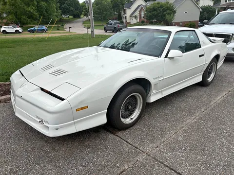 1989 Pontiac Firebird Trans Am Coupe 2D