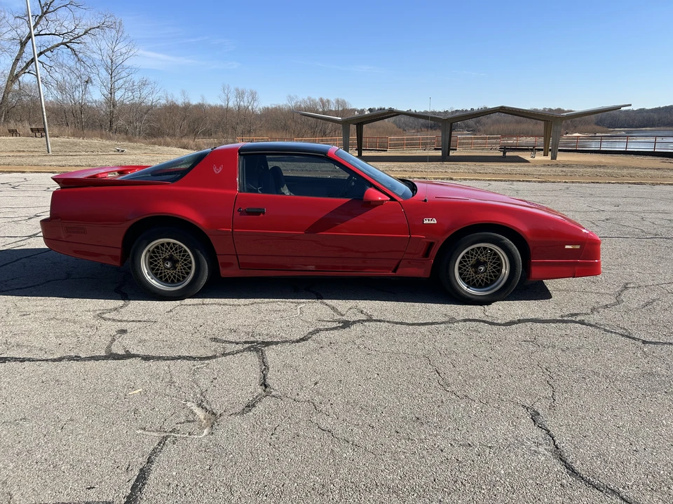 1989 Pontiac Firebird Trans Am 3rd Gen - Image 6 of 31