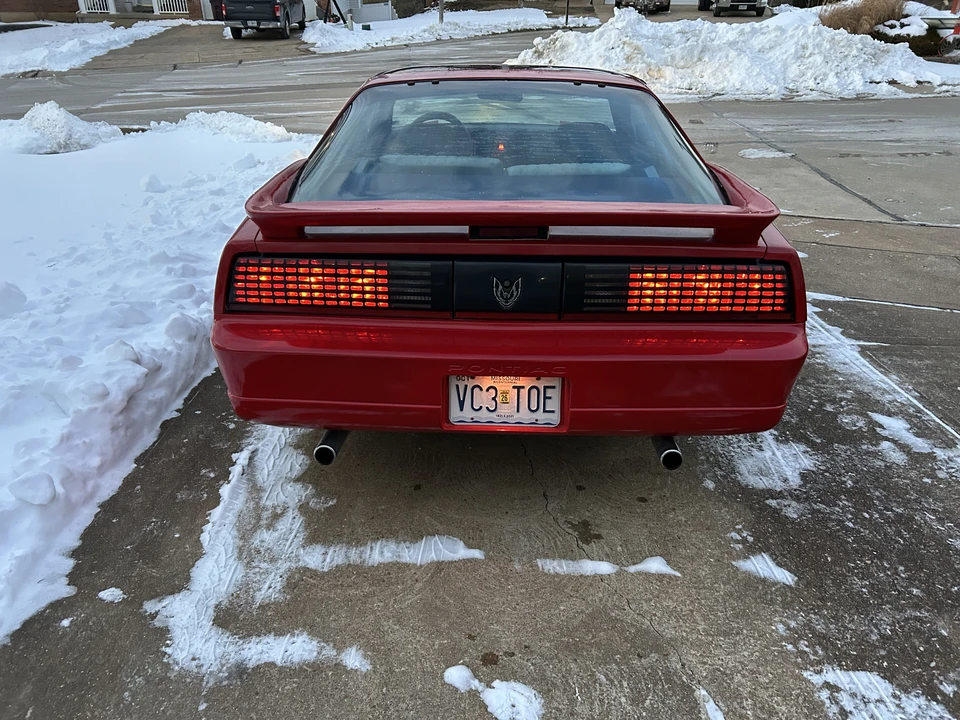 1989 Pontiac Firebird Trans Am 3rd Gen - Image 4 of 31