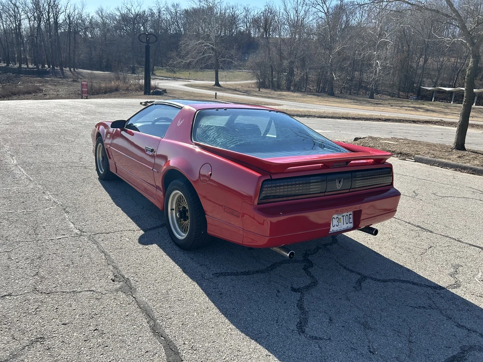 1989 Pontiac Firebird Trans Am 3rd Gen - Image 3 of 31