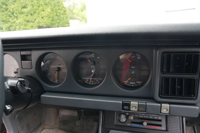 1989 Pontiac Firebird Trans Am 3rd Gen - Image 16 of 22