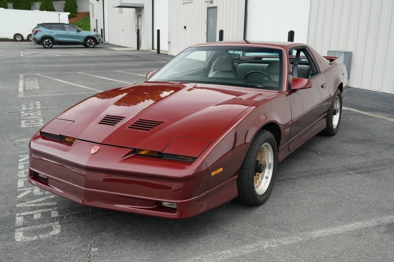 1989 Pontiac Firebird Trans Am 3rd Gen - Image 2 of 22