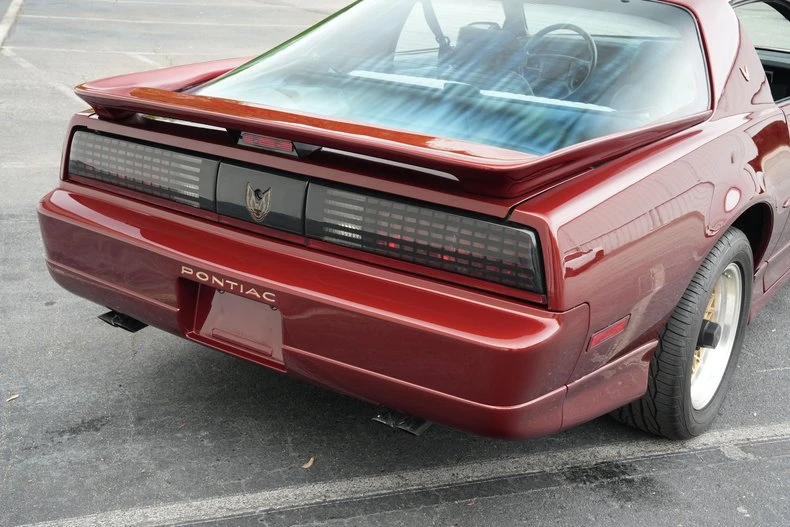 1989 Pontiac Firebird Trans Am 3rd Gen - Image 5 of 22