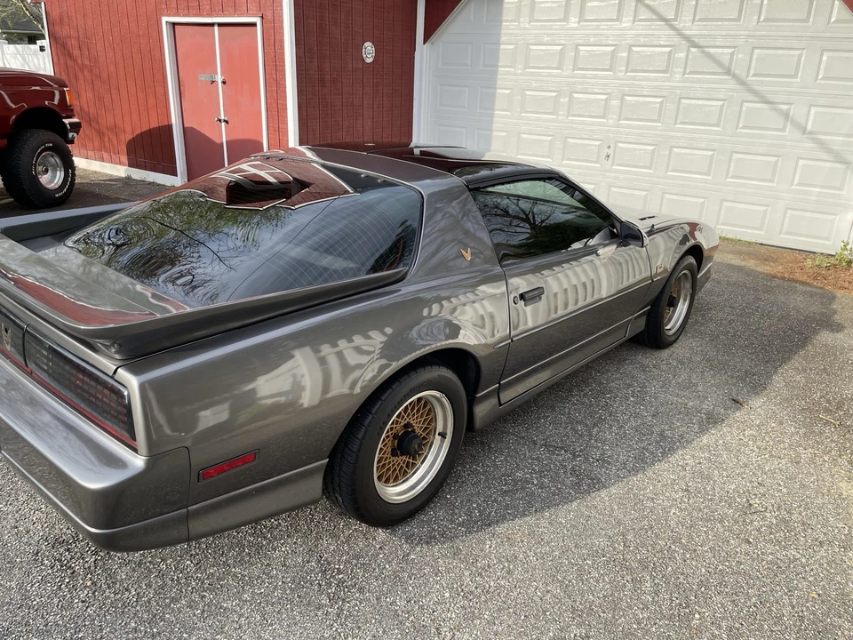 1989 Pontiac Firebird Trans Am 3rd Gen - Image 13 of 31