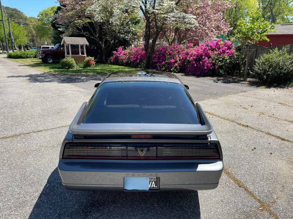 1989 Pontiac Firebird Trans Am 3rd Gen - Image 6 of 31