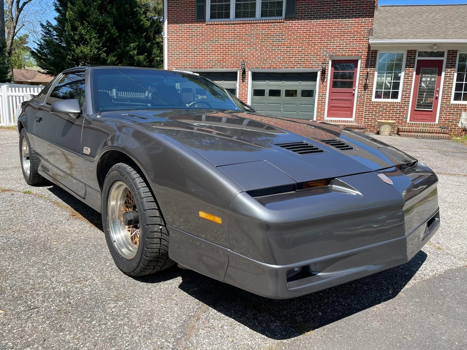 1989 Pontiac Firebird Trans Am 3rd Gen - Image 2 of 31