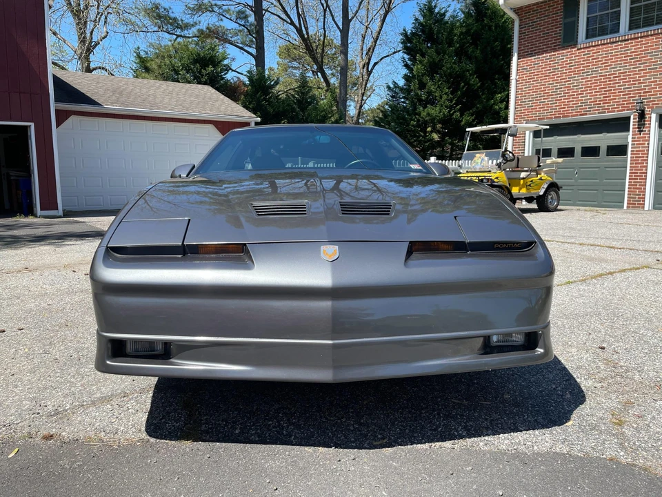 1989 Pontiac Firebird Trans Am 3rd Gen - Image 10 of 31