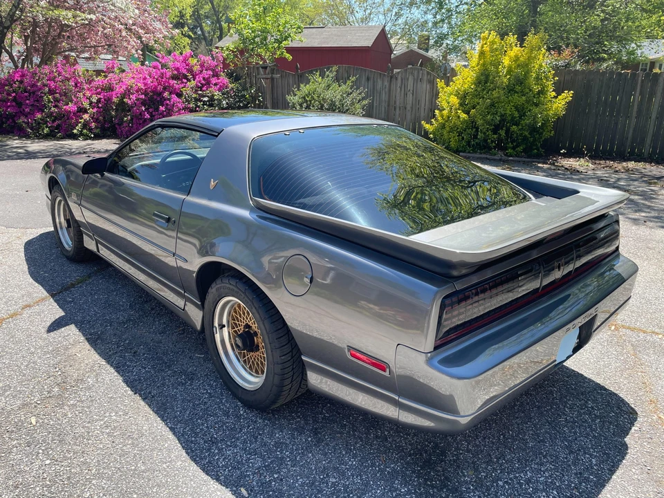 1989 Pontiac Firebird Trans Am 3rd Gen - Image 8 of 31