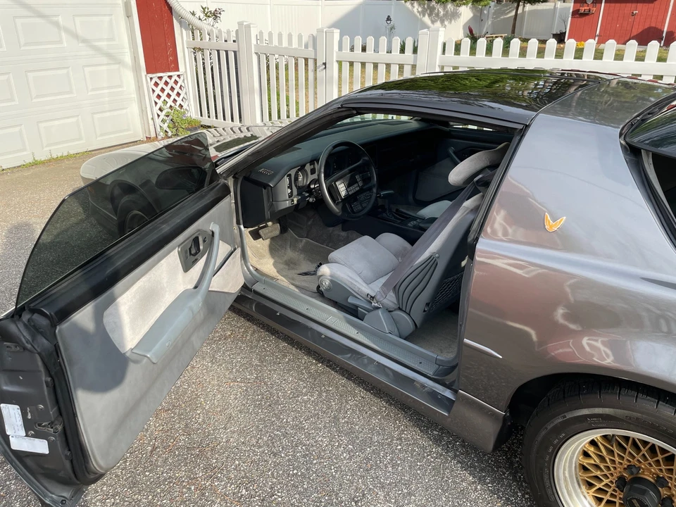 1989 Pontiac Firebird Trans Am 3rd Gen - Image 29 of 31