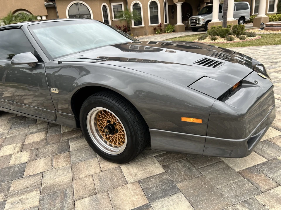 1989 Pontiac Firebird Trans Am 3rd Gen - Image 16 of 31