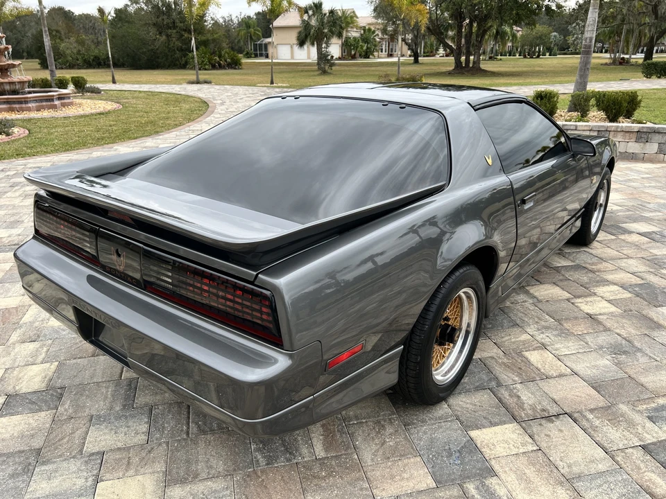 1989 Pontiac Firebird Trans Am 3rd Gen - Image 6 of 31
