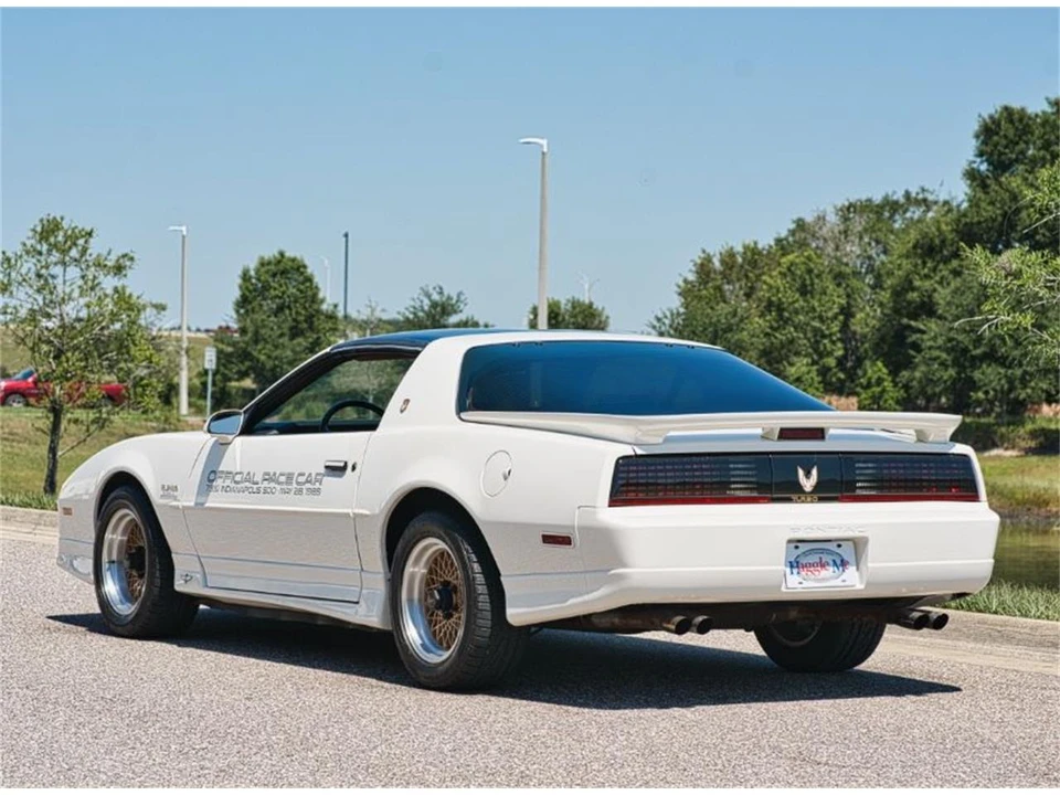 1989 Pontiac Firebird Trans Am 3rd Gen - Image 4 of 12