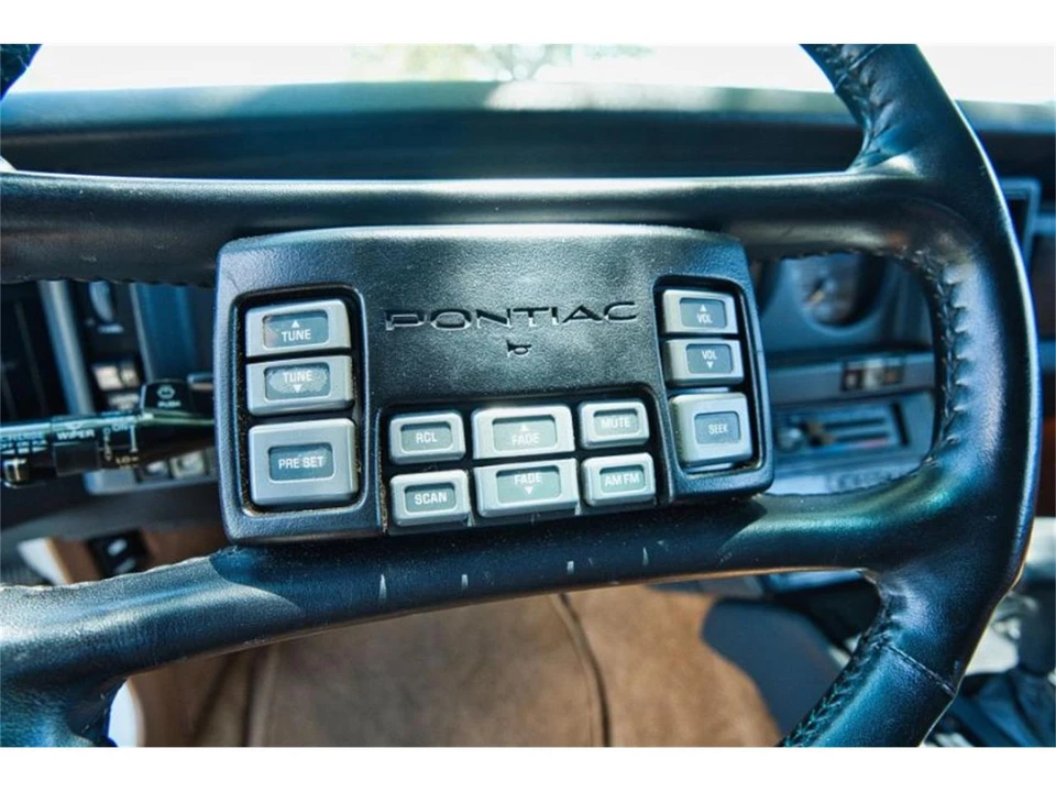 1989 Pontiac Firebird Trans Am 3rd Gen - Image 11 of 12