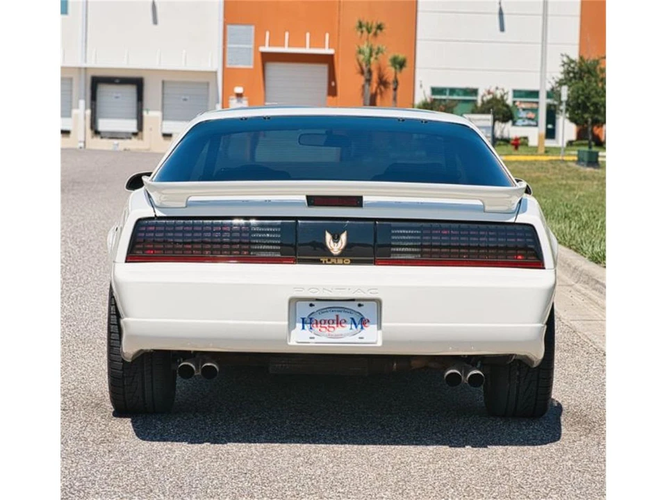 1989 Pontiac Firebird Trans Am 3rd Gen - Image 6 of 12