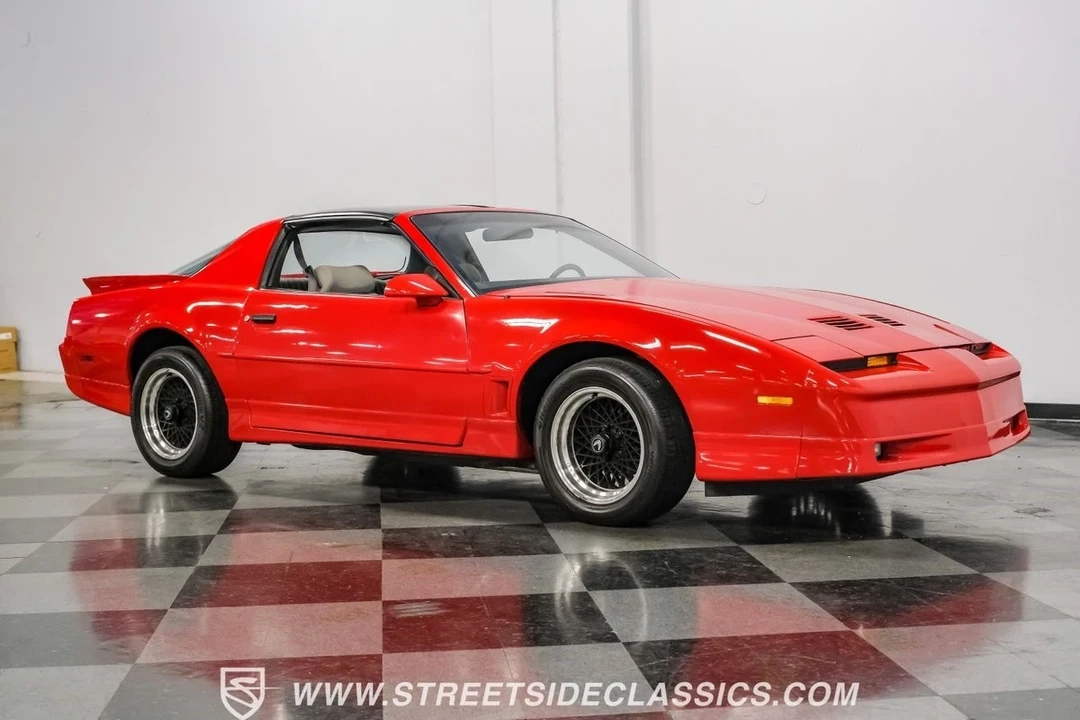 1989 Pontiac Firebird Trans Am 3rd Gen - Image 15 of 21