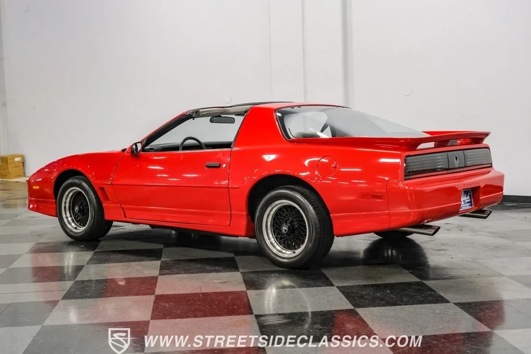 1989 Pontiac Firebird Trans Am 3rd Gen - Image 8 of 12