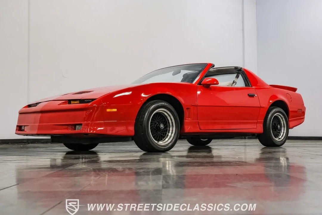 1989 Pontiac Firebird Trans Am 3rd Gen - Image 20 of 21