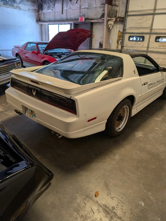 1989 Pontiac Firebird Trans Am 3rd Gen - Image 7 of 21